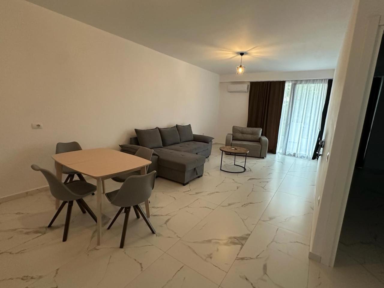 Apartment Sunrose Residences *