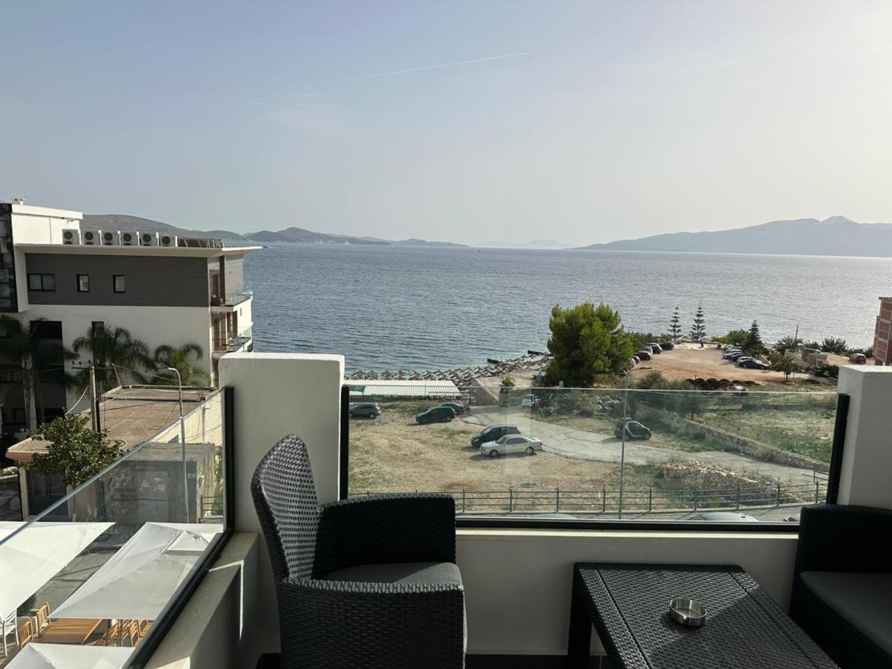 Sunrose Residences Apartament