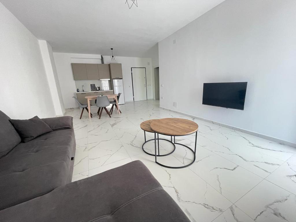 Sunrose Residences Apartament *