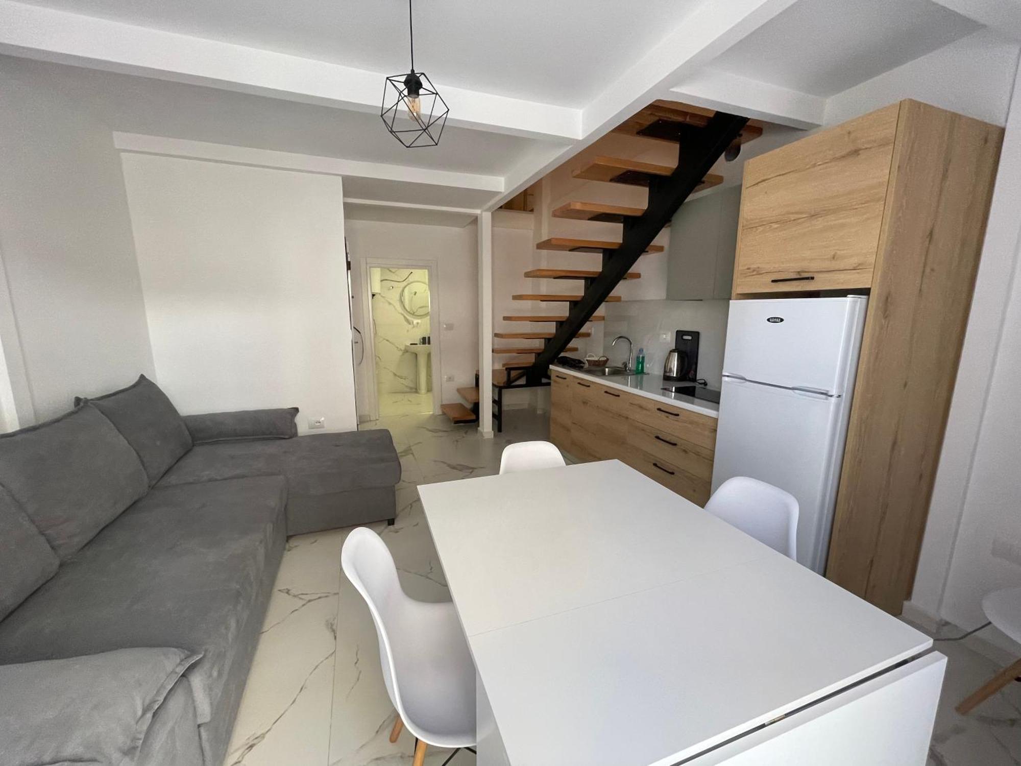 Sunrose Residences Apartament *