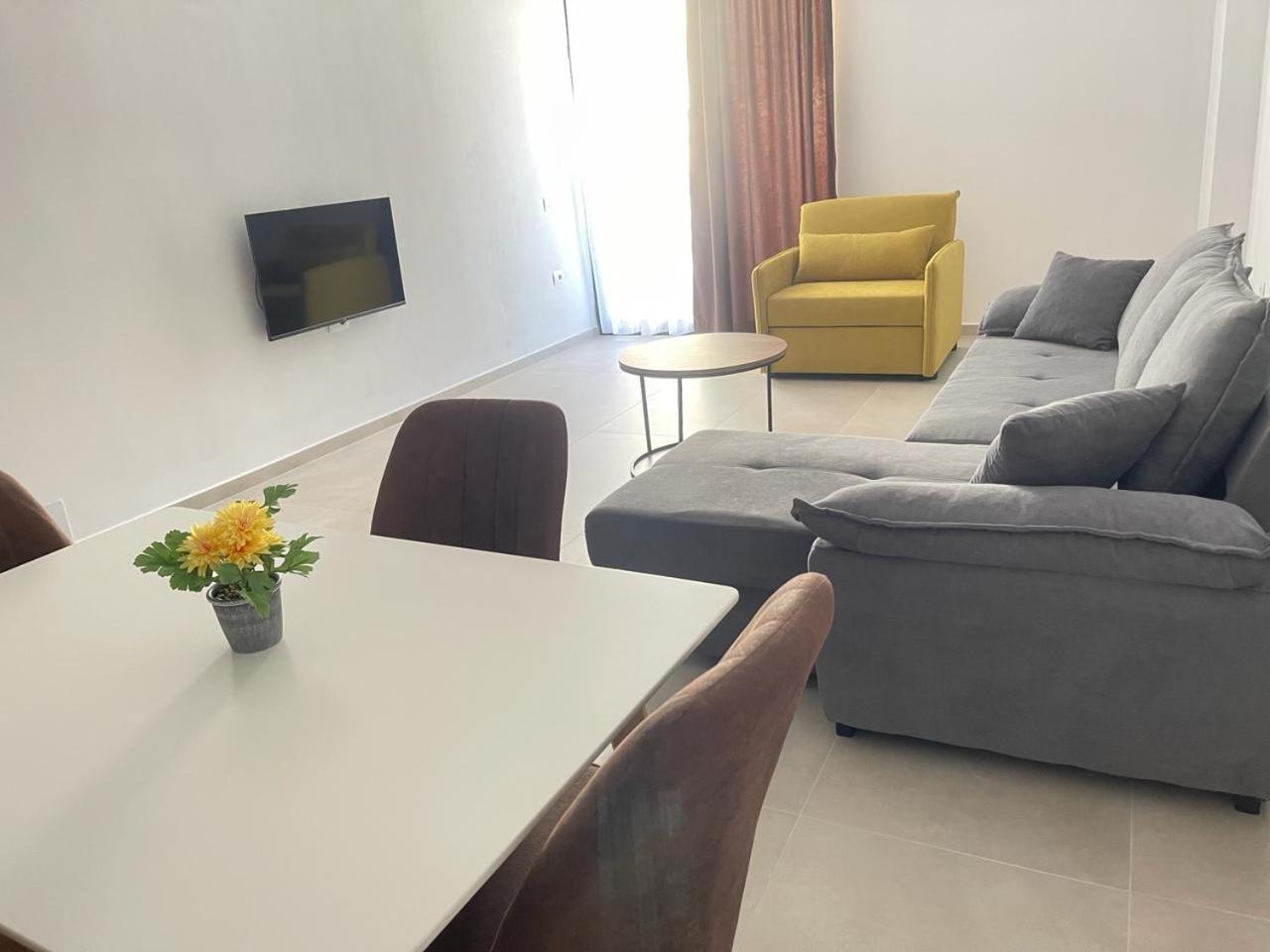 Sunrose Residences *